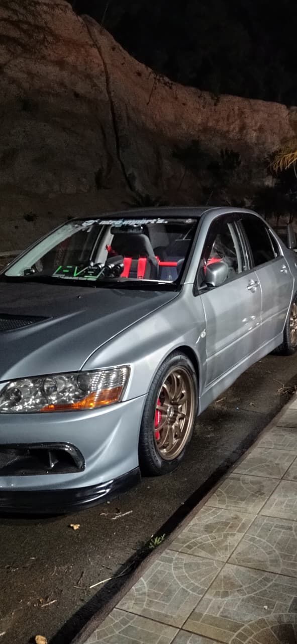 Carro lavado y brillando por Marciwash
